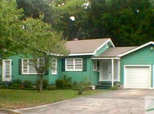 14 Pine Dr, Savannah, GA 31405