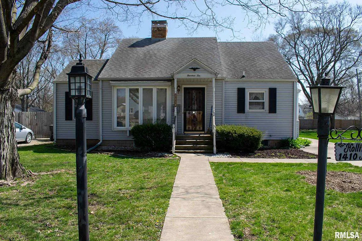 1410 N 6th St photo 1