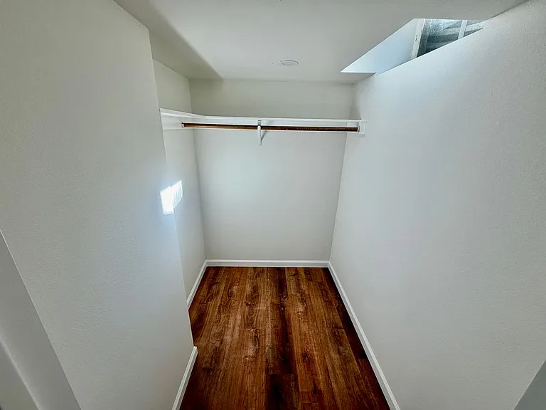 1712 SE 104th Ave — Photo 46
