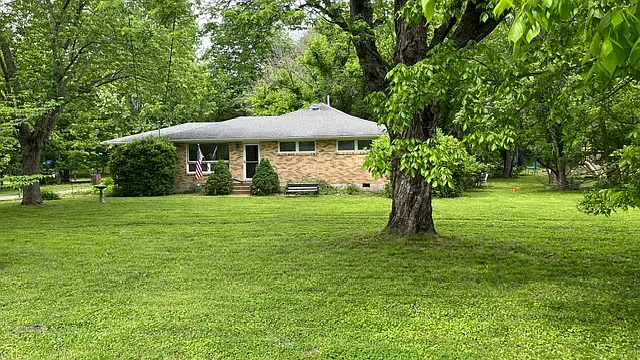 2608 Colbert Dr — Photo 1