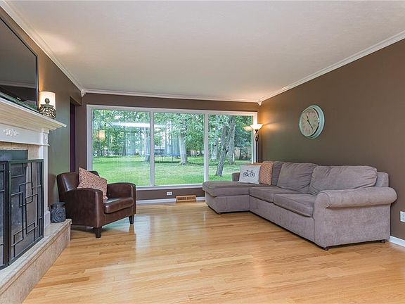2nd image of 12923 N Linden Ln