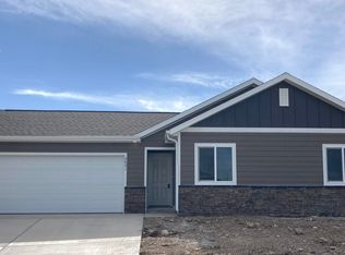 2801 Luke Ln, Rapid City, SD 57703