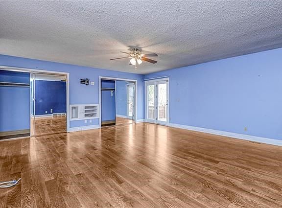 3rd image of 3702 NE Beechwood Dr