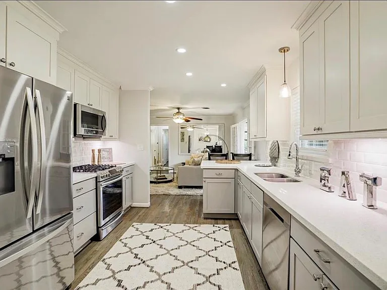 5403 Carew St — Photo 11
