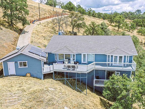 3rd image of 5448 Arbolada Dr