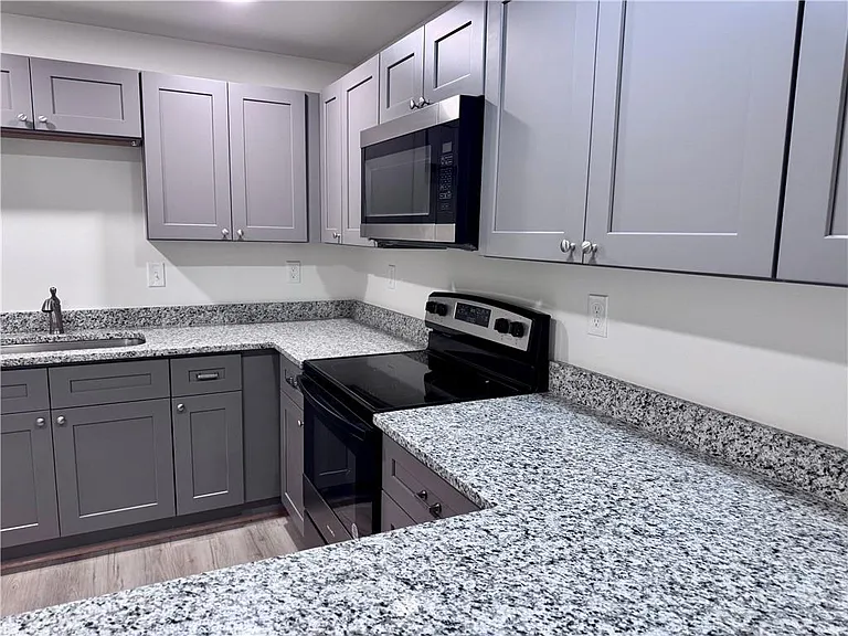 241 Port Way — Photo 44