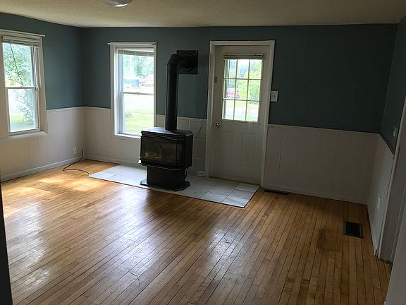 Gas Fireplace in LR