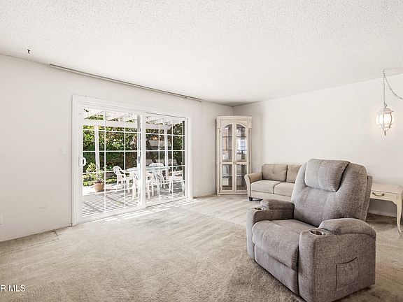 5th image of 895 Appleton Rd