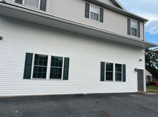 183 Park Ave, Sinking Spring, PA 19608