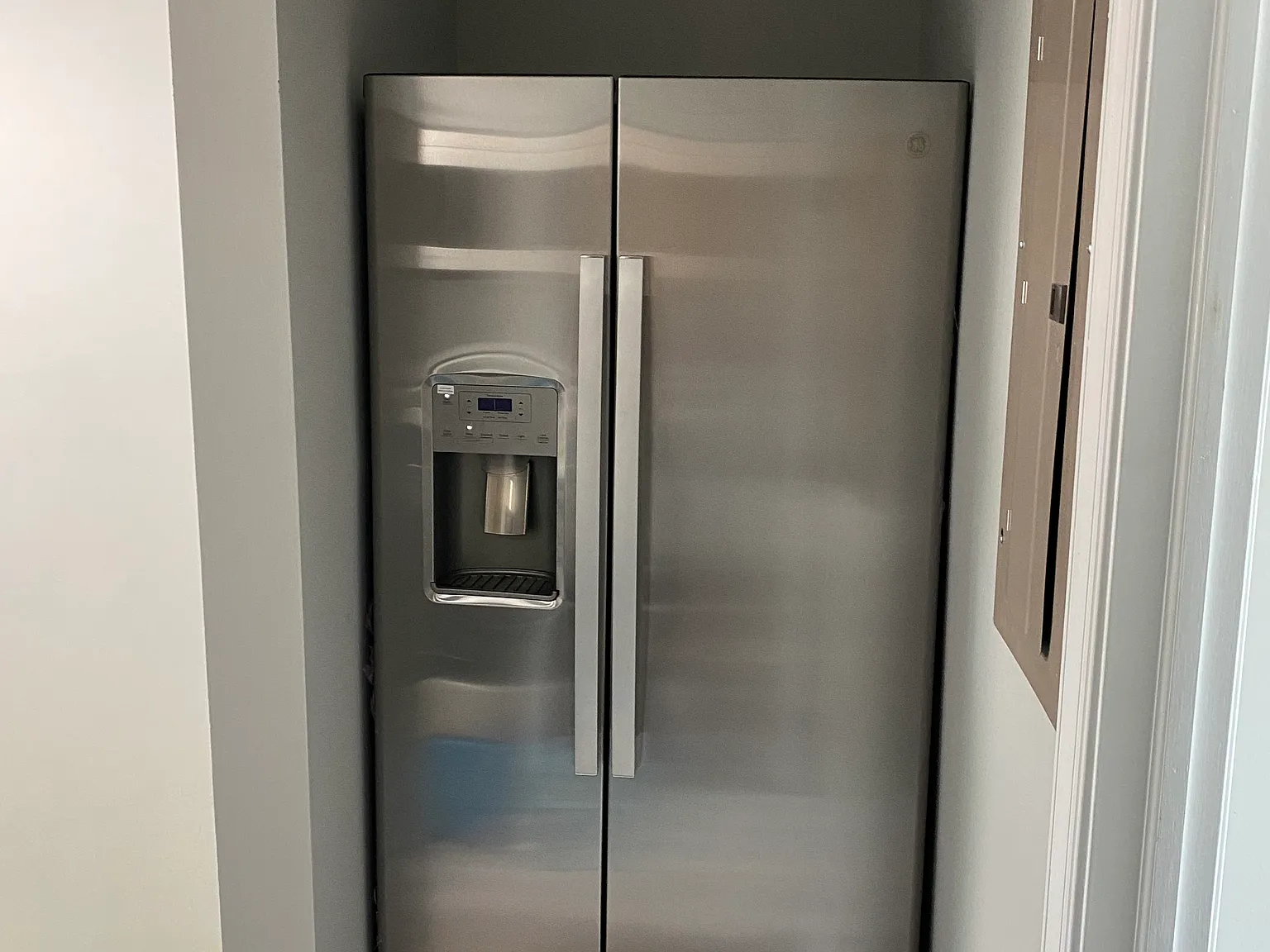 1 bed, 1420 sqft, $550 — Photo 1