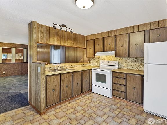 2nd image of 8491 Cimarron Way