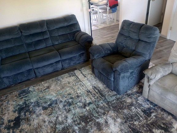 4th image of 8601 Osborne Dr W