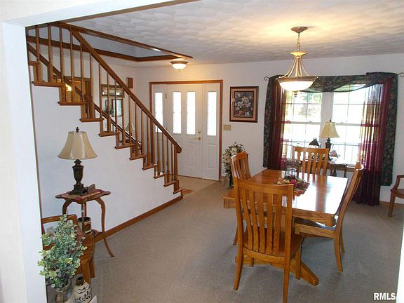 3rd image of 610 Lake Dr #612
