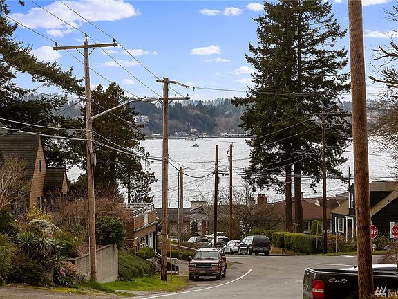 There are some water views from the home.