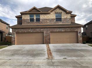 1028 W Sierra Vista Ct, Midlothian, TX 76065