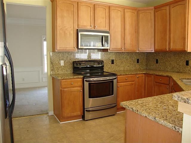 2nd image of 6 W Chelsea Ct