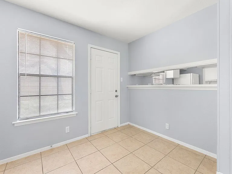 3802 Foust Trl — Photo 8