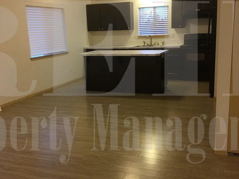 20199 Hogue Pl NE — Photo 13