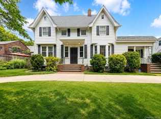 3011 Murray Street, Flushing, NY 11354