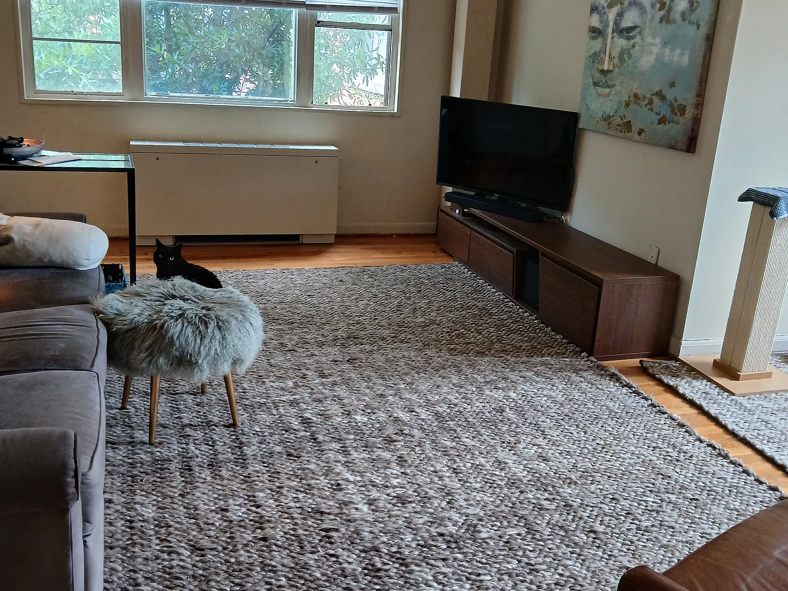 2 bed, 900 sqft, $1,300 — Photo 1