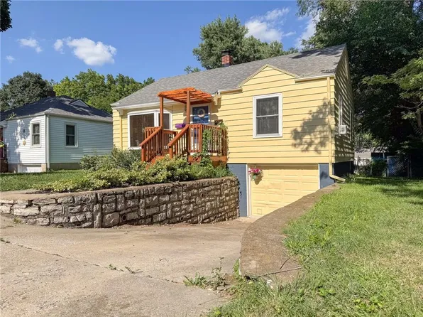 4449 Springfield St, Kansas City, KS 66103