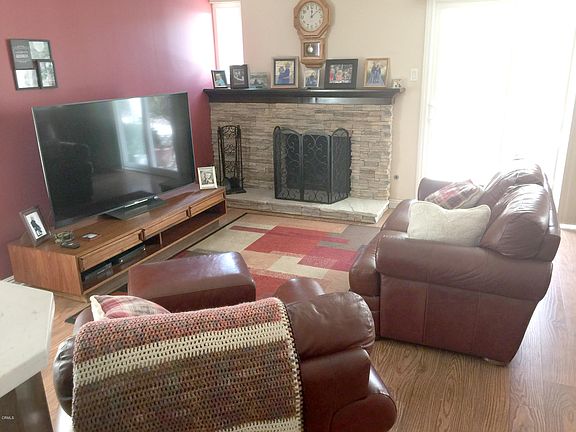 3rd image of 689 Westfield Ct