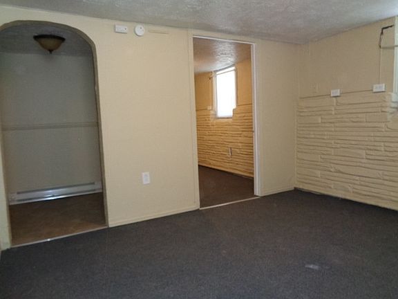 4th image of 3030 E 10th St #A