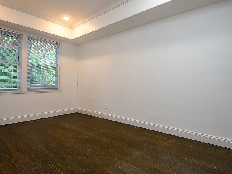 1821 Providence St NE #4 — Photo 10