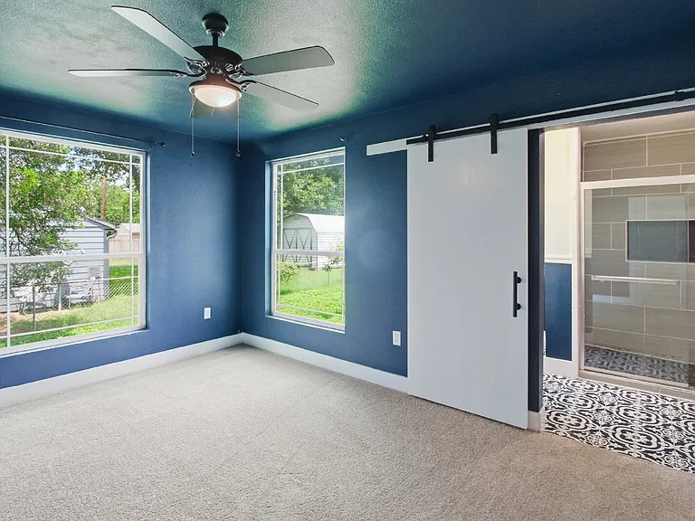 204 Aero Ave — Photo 16