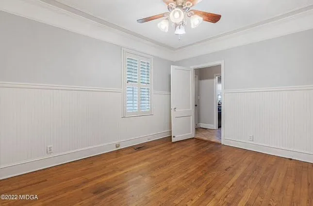 322 Pio Nono Ave — Photo 8