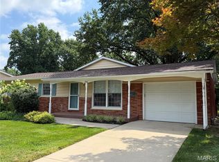1900 Stanford Pl, Edwardsville, IL 62025