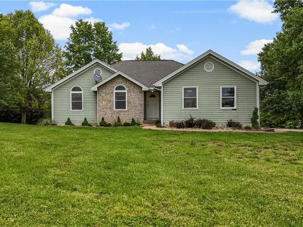 15420 NE 162nd St, Kearney, MO 64060