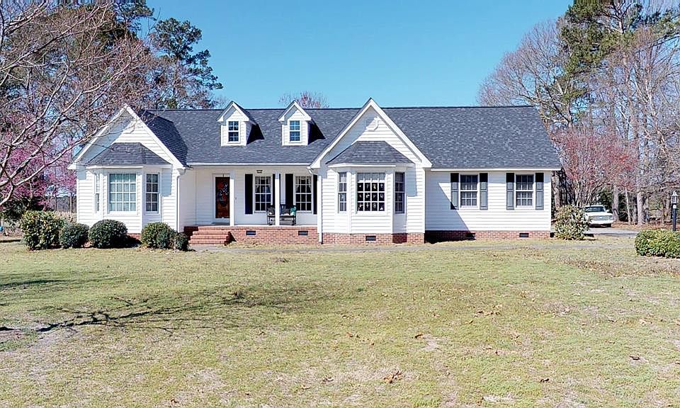 1st image of 625 Deer Acres Dr