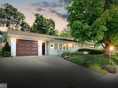 7 Meadow Rd, Dover, PA, 17315