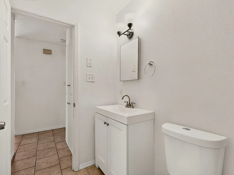 5013 Argus Ave NW — Photo 33
