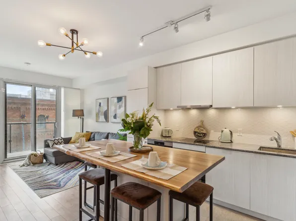 158 Front St E, Toronto, ON