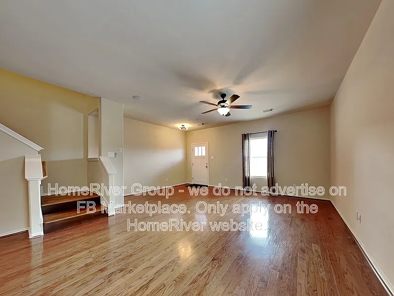 4 bed, 3.0 bath, 2331 sqft, $2,295 — Photo 3