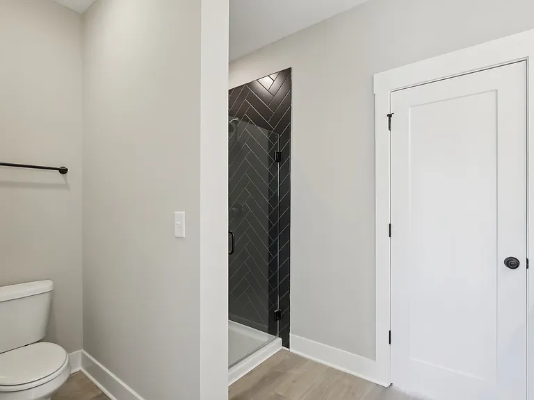 371 Archwood Dr — Photo 33