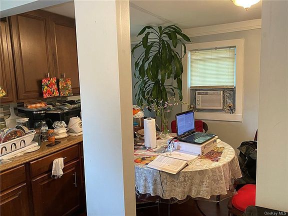 3rd image of 12 N Goodwin Ave #3