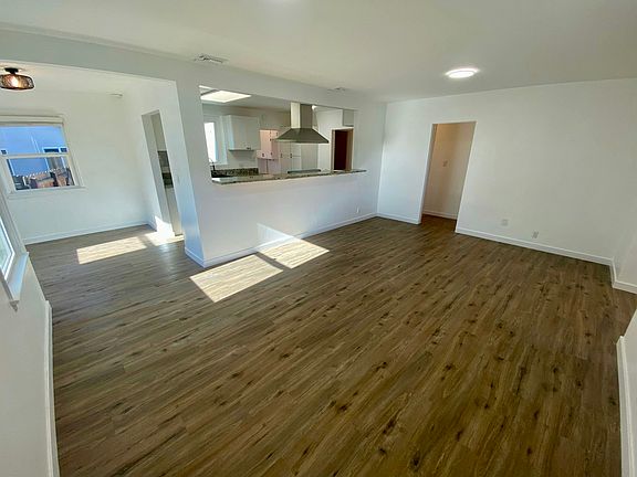 3rd image of 423 N Glenwood Pl