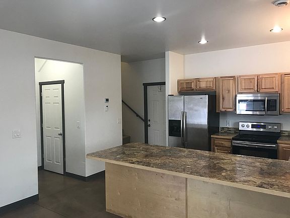 5th image of 2716 18th Ave