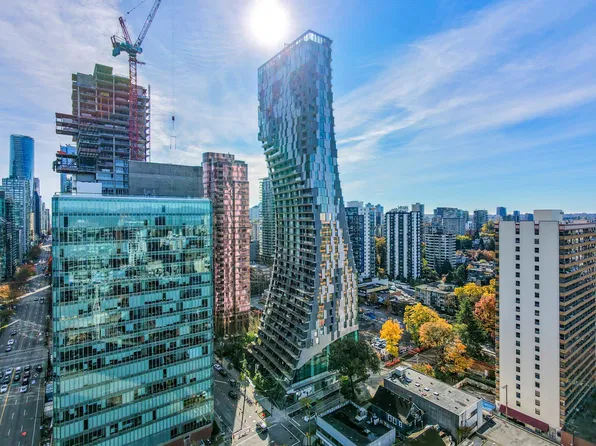 1568 Alberni St #1605, Vancouver, BC V6G 1A5