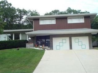 7520 Forest Ave, Gary, IN 46403