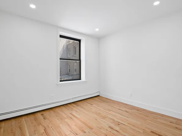 349 East 13th Street image 3 of 14