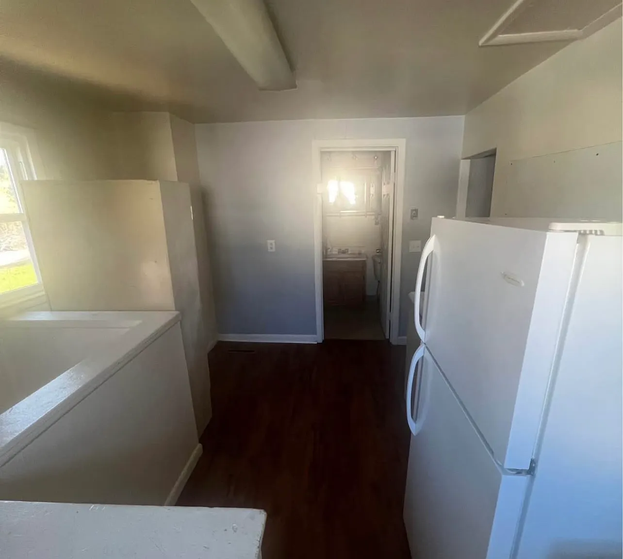 2 bed, 900 sqft, $1,025 — Photo 2