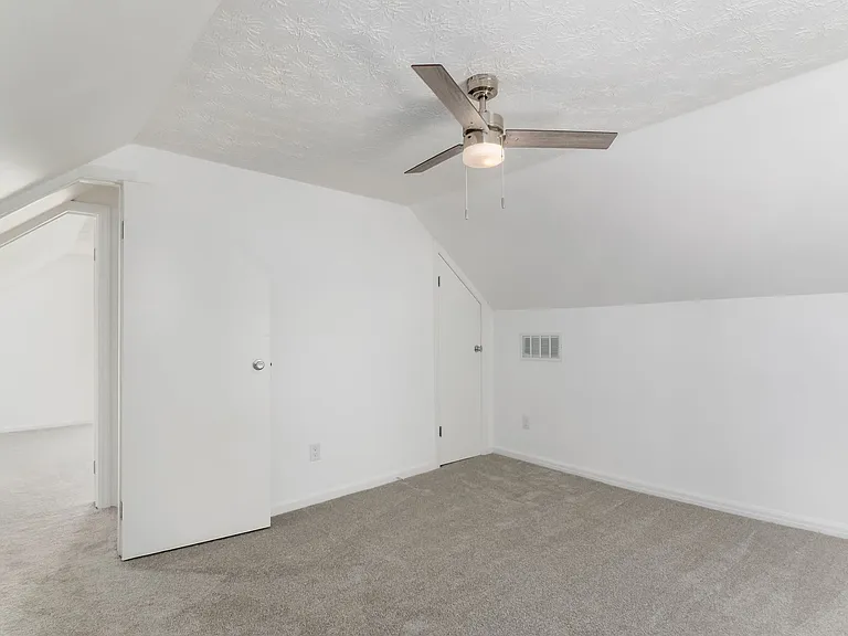 1426 E Rich St — Photo 21