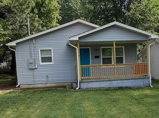 1906 W Calhoun St, Springfield, MO 65802