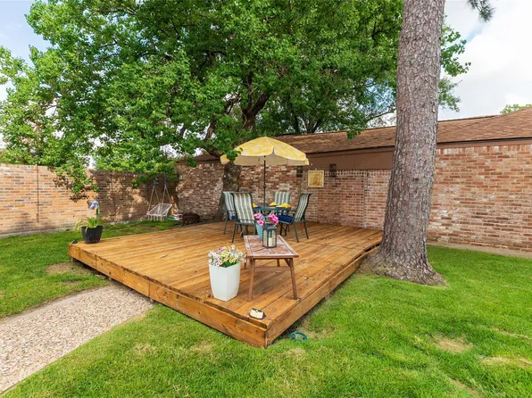 6903 Clee Ln, Spring, TX 77379