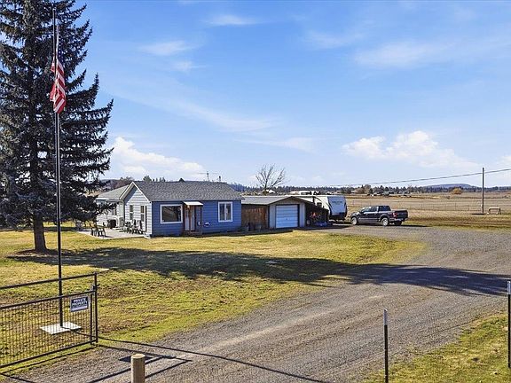 2nd image of 6024 S Craig Rd