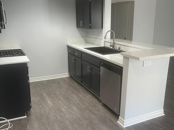 3rd image of 3428 W Orange Ave APT 103